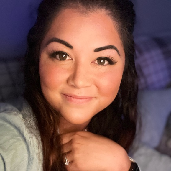 Meet your Posher, Cecelie - Picture 1 of 1